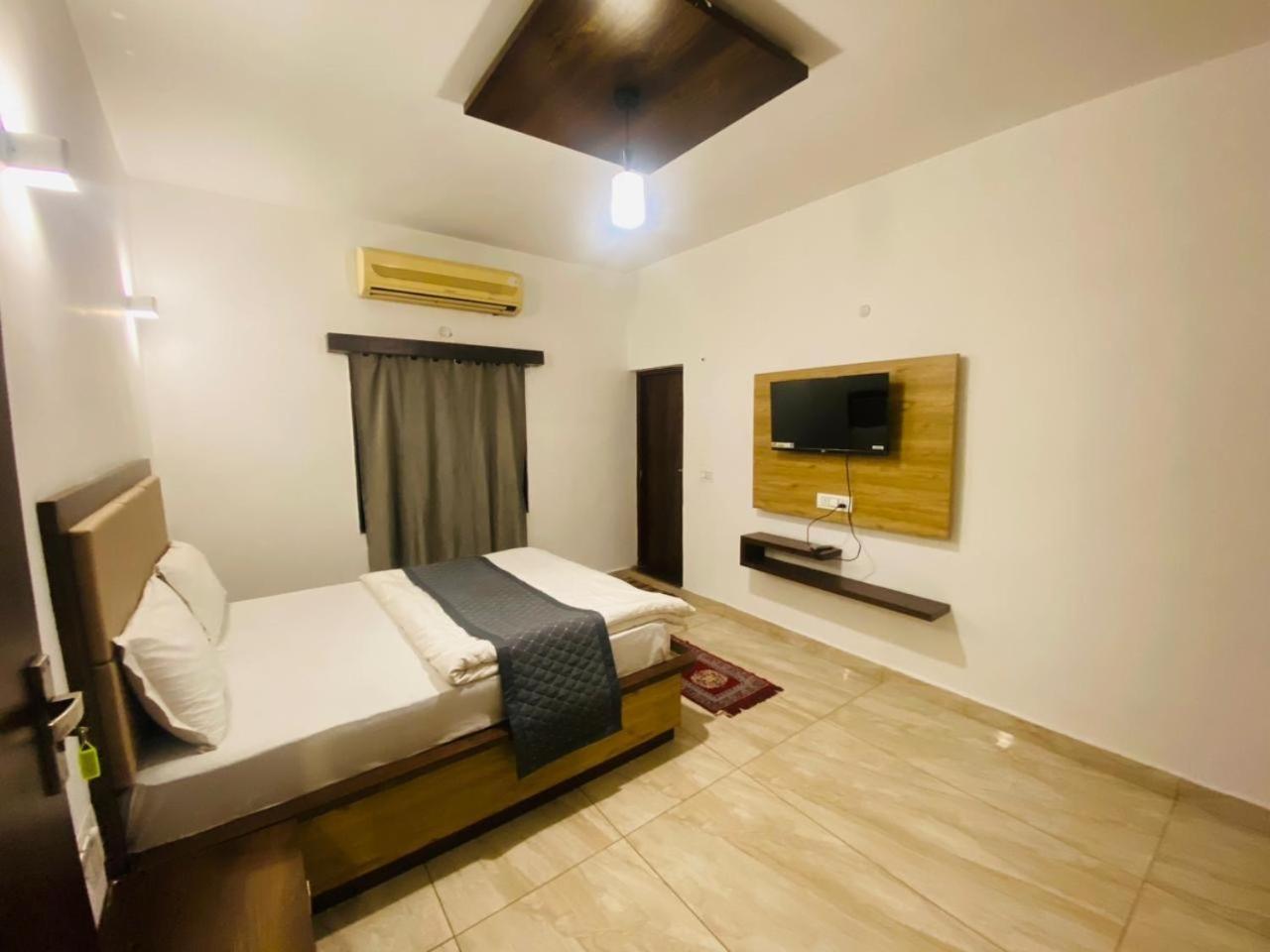 New Rc Villa 아부 산 외부 사진
