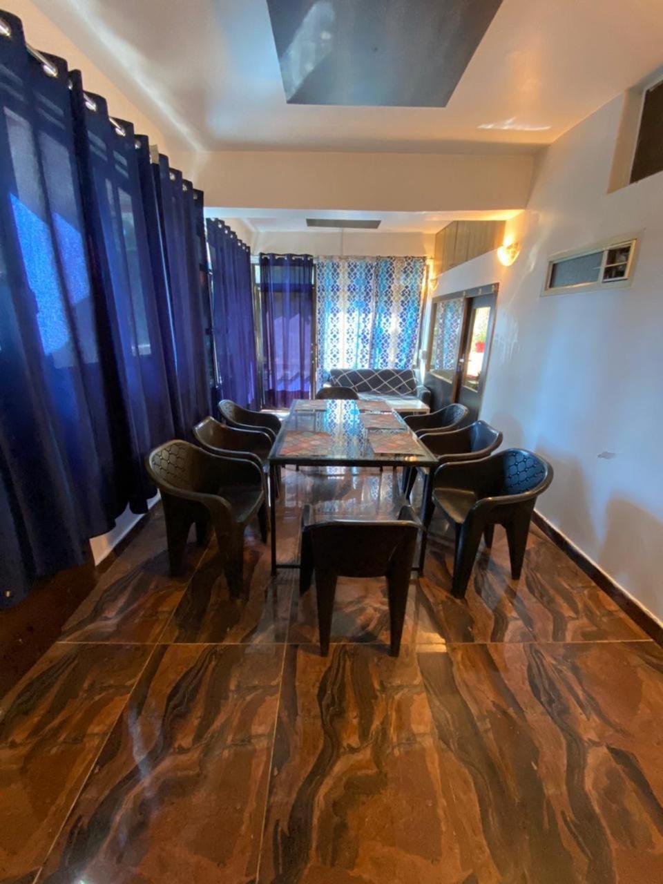 New Rc Villa 아부 산 외부 사진